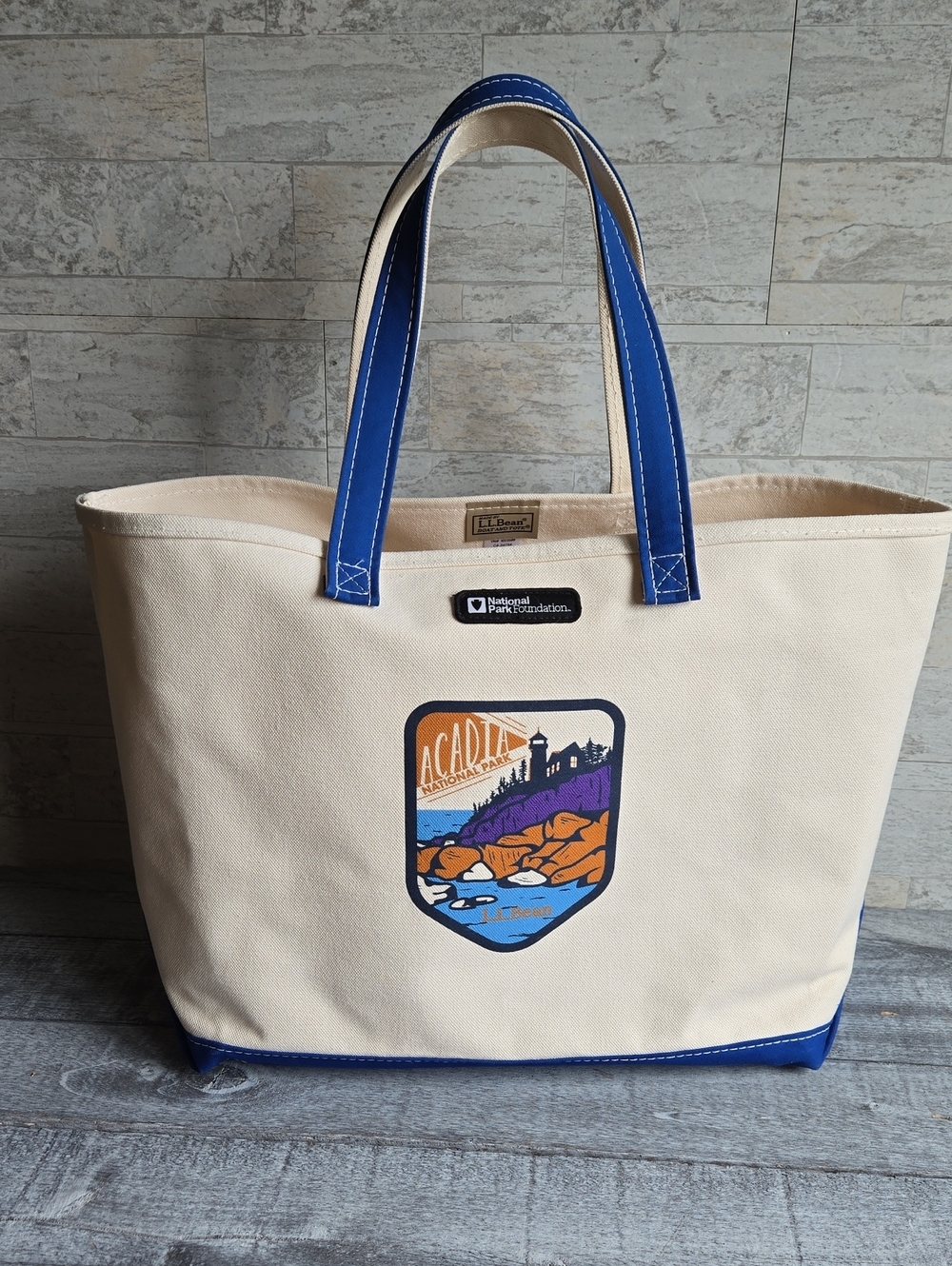 L.L. Bean Boat and Tote featuring an Acadia National Park logo Limited Edition